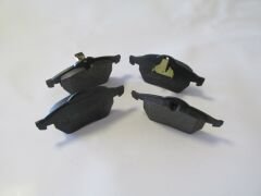 SAAB 9 5- 99/03; ÖN FREN BALATASI (KABLOSUZ)(DİSK) (155,3X74,1X19/156,3X74,1X18,5) (BRAMAX) 1605003