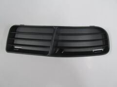 VOLKSWAGEN POLO- 3- 95/99; SİS LAMBA KAPAĞI SAĞ SİS DELİKSİZ 6N0853666B
