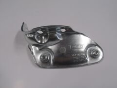 SKODA OCTAVIA- 05/09; ÖN ÇAMURLUK BAĞLANTI BRAKETİ UÇ KISIM ÜST SOL (KÜÇÜK) (TW-Y) 1Z0821142