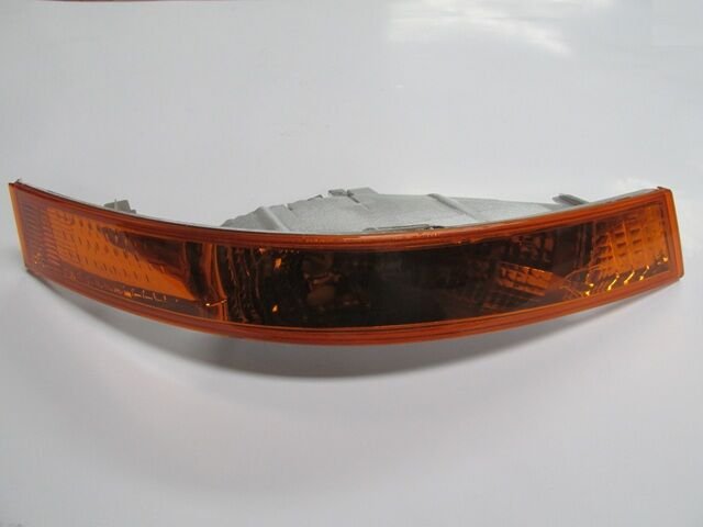 RENAULT MASTER- 2- 04/10; FAR ALT SİNYALİ SAĞ SARI (PLEKSAN) 8200163918