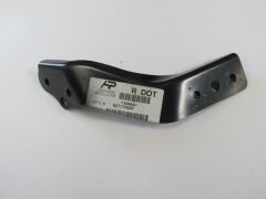 MERCEDES C CLASS- W204- 07/11; ÖN TAMPON DEMİRİ BRAKETİ SAĞ (TW) 2046200285