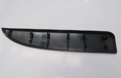 RENAULT TRAFIC- 3- 15/21; ÖN KAPI BANDI SOL SİYAH 808213720R