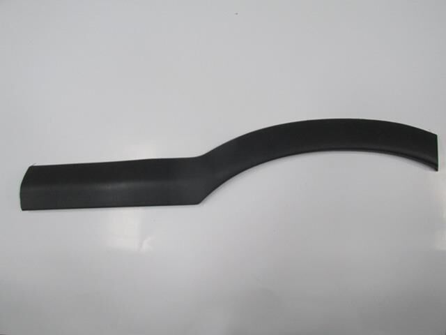 OPEL ZAFIRA- 99/04; ARKA ÇAMURLUK AĞZI PLASTİĞİ SAĞ SİYAH 1107006