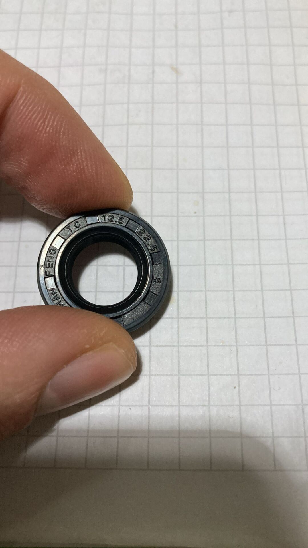 12.5X22.5X5 HTCW NBR