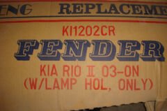 KIA RIO- II- 03/05; ÖN ÇAMURLUK DELİKLİ SAĞ BAND DELİKSİZ (TW) 66321-FD210
