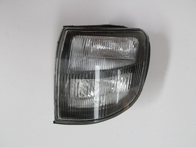 MITSUBISHI PAJERO- 98/00; ÖN SİNYAL SOL SİYAH (CASP) MR387543