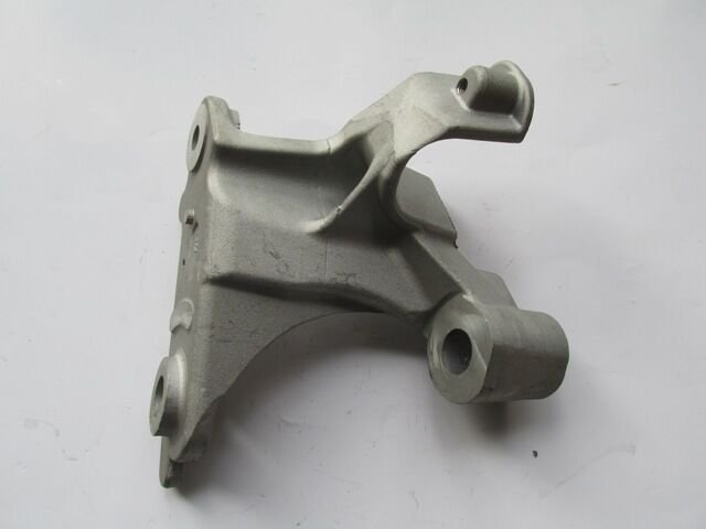 RENAULT MEGANE- 4- SD/HB- 16/20; MOTOR BEŞİĞİ BAĞLANTI AYAĞI SAĞ (BEŞİK DARBE EMİCİ) (ALÜMİNYUM) 548500910R