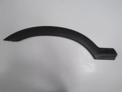 OPEL ZAFIRA- 99/04; ÖN ÇAMURLUK AĞZI PLASTİĞİ SOL SİYAH 1106007