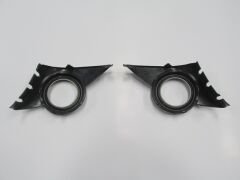 PEUGEOT 207- 06/09; SİS LAMBA KAPAĞI SAĞ/SOL SET (2 PARÇA) SİS DELİKLİ ÇERÇEVESİ GRİ 7452.HX