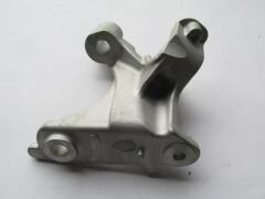 RENAULT MEGANE- 4- SD/HB- 16/20; MOTOR BEŞİĞİ BAĞLANTI AYAĞI SOL (BEŞİK DARBE EMİCİ) 548512672R