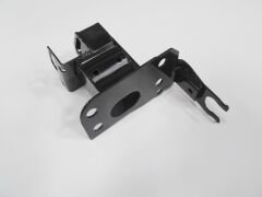 AUDI Q7- 06/14; ÖN TAMPON DEMİRİ AYAĞI SAĞ (TYG) 4L0807134C