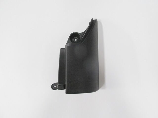 RENAULT KANGOO- 4- 14/21; STOP LAMBASI ALT PLASTİĞİ SAĞ (TEK KAPI) 8200642153