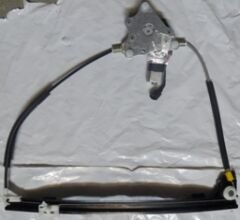 RENAULT MEGANE- 1- 98/99; ÖN CAM KRİKOSU SAĞ ELEKTRİKLİ/MOTORLU 7700834346