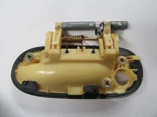 NISSAN ALMERA- N16- SD/HB- 00/03; ÖN KAPI DIŞ AÇMA KOLU SAĞ (ASTARLI) (ŞİFRE DELİKLİ) (HUSHAN) 80604-YS100