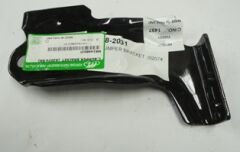 MITSUBISHI L200- PICK UP- 99/06; ÖN TAMPON BRAKETİ ORTA SAĞ (ORİJİNAL) MR144802T