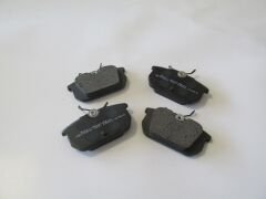 ALFA ROMEO 146- 95/00; ARKA FREN BALATASI 1.4/1.6/1,7/1,9cc (KABLOSUZ)(DİSK)(87.2X44.5X14) (BRAMAX) 9941605