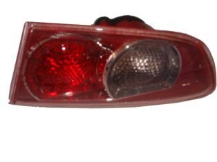 MITSUBISHI LANCER- 08/10; İÇ STOP LAMBASI SAĞ KIRMIZI/BEYAZ (FAMELLA) 8330A112