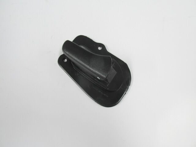 OPEL CORSA- B- 93/00; ÖN KAPI İÇ AÇMA KOLU SAĞ (PÜTÜRLÜ SİYAH) (TW) 90363126