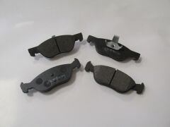 ALFA ROMEO 145- 95/00; ÖN FREN BALATASI 1,8/1,9 (KABLOSUZ)(DİSK) (156.5x52.7x17) (BRAMAX) 71753041