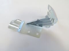 PEUGEOT 208- 12/20; ÖN ÇAMURLUK BRAKETİ SAĞ 9802294980