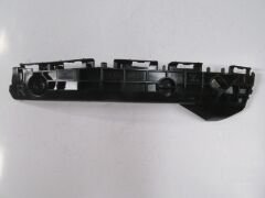 TOYOTA YARIS- 11/16; ARKA TAMPON BAĞLANTI BRAKETİ SAĞ PLASTİK (TYG) 52575-0D130