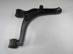 RENAULT MASTER- 1- 97/03; ÖN ALT TABLA SAĞ ROTİLLİ/BURÇLU (SALINCAK) (24mm) (SH) 93194855