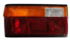 RENAULT R9- BROADWAY- 83/92; STOP LAMBASI SOL KIRMIZI/SARI/BEYAZ (SİYAH ÇERÇEVELİ)(DUYSUZ) (PLEKSAN) 7700682923