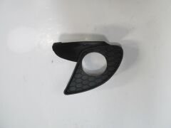 ALFA ROMEO 147- 05/09; SİS LAMBA KAPAĞI SOL SİYAH (TW) 156057241