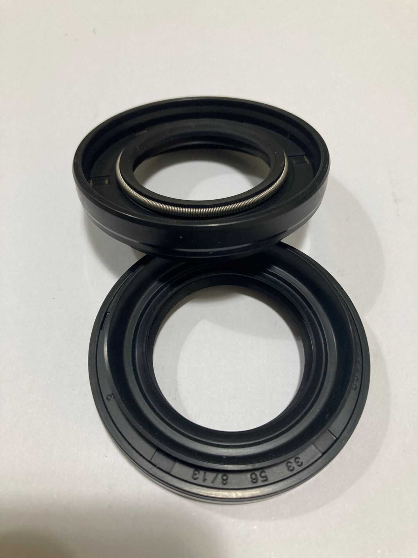 33X56X8/13 TC9Y NBR