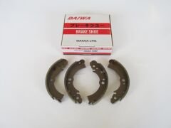 NISSAN SUNNY- B11 CD17- 84/86; ARKA FREN PABUCU BENZİNLİ/DİZEL TİP (90X35) (DAIWA) 44060-01A00
