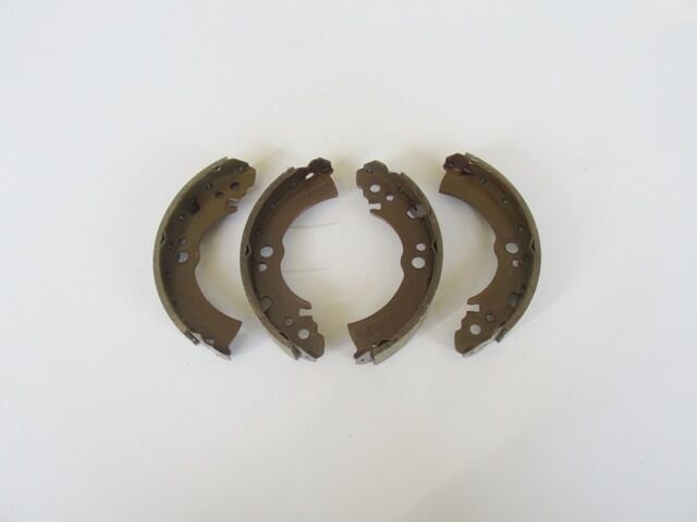 NISSAN SUNNY- B11 CD17- 87/88; ARKA FREN PABUCU BENZİNLİ/DİZEL TİP (90X35) (DAIWA) 44060-01A00